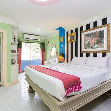 Barefoot Hotel Kalim Beach Front Patong Extérieur photo