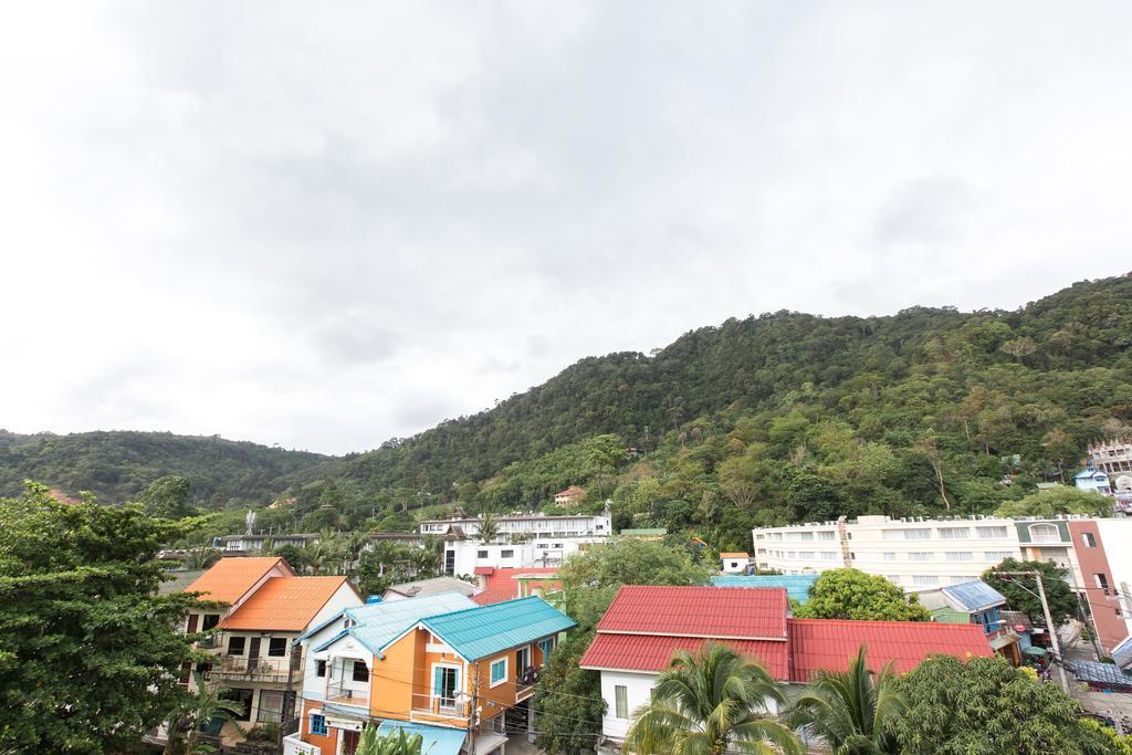 Barefoot Hotel Kalim Beach Front Patong Extérieur photo