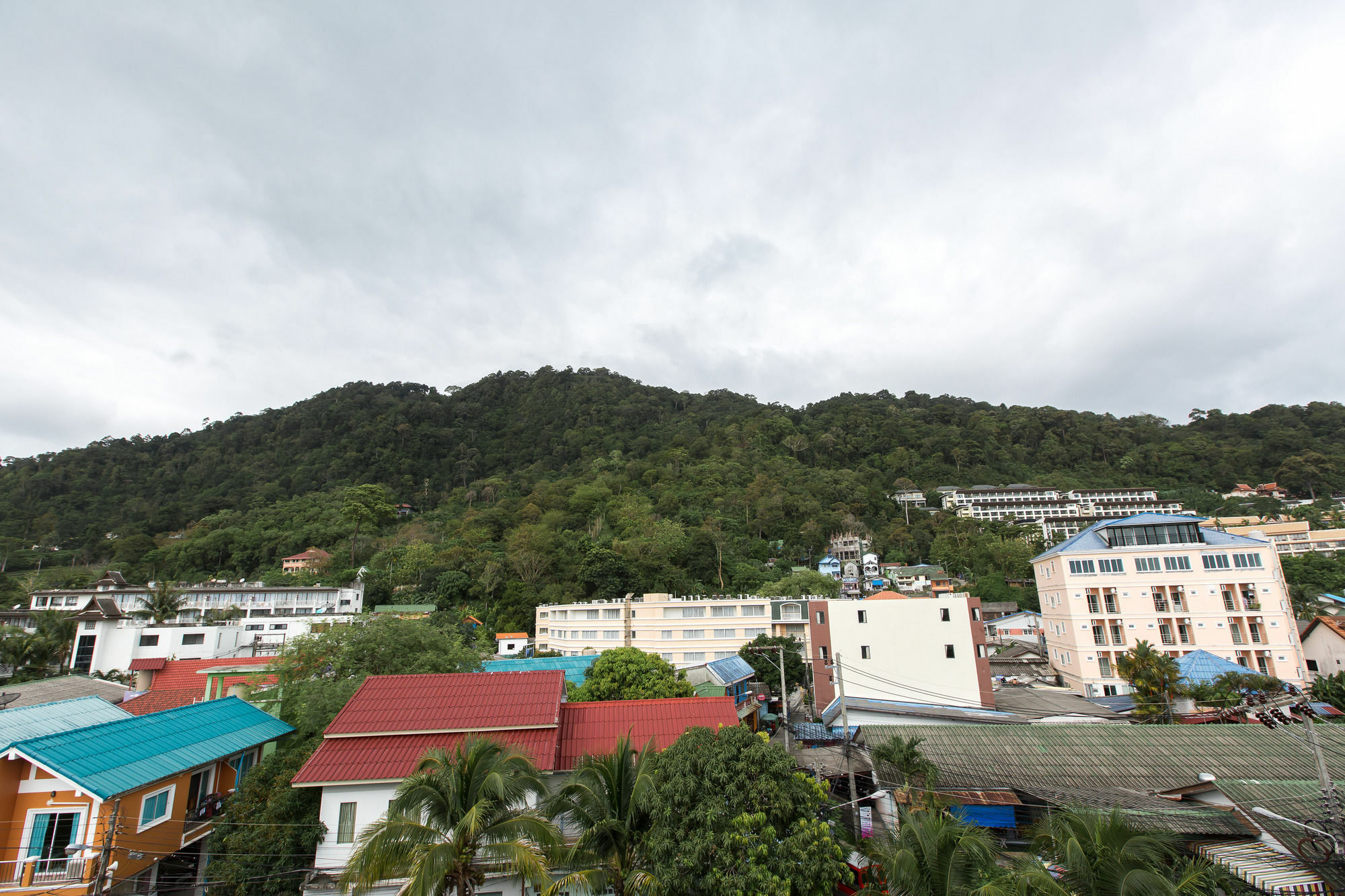 Barefoot Hotel Kalim Beach Front Patong Extérieur photo
